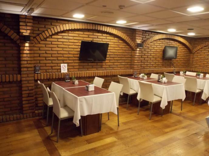 Hotel Corregidor La Plata Bagian luar foto
