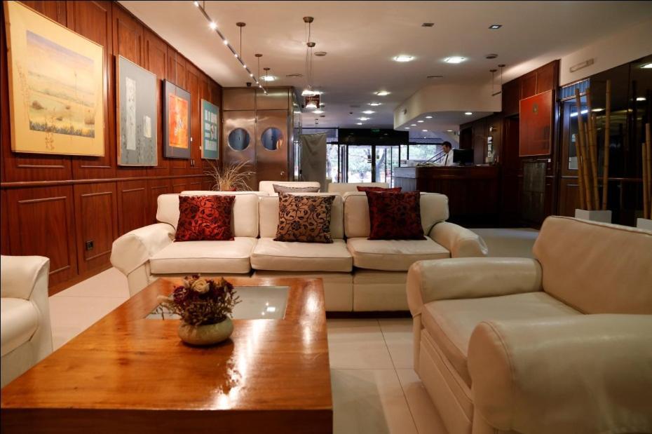 Hotel Corregidor La Plata Bagian luar foto